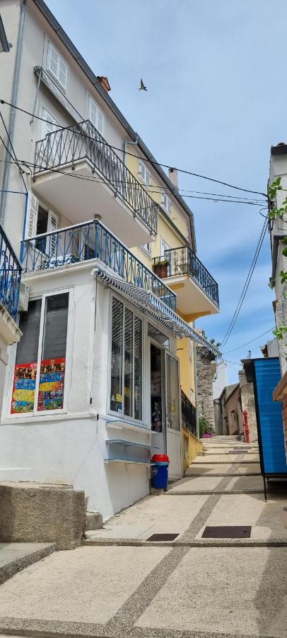 Sea La Vie Apartment Valun Exterior photo